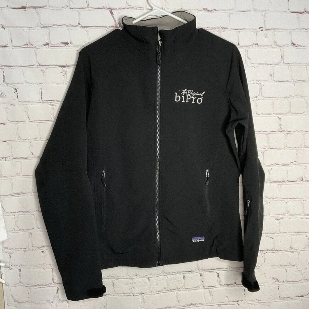 Patagonia Original BiPro Logo Full‎ Zip Softshell Outdoor Jacket Women M Vietnam